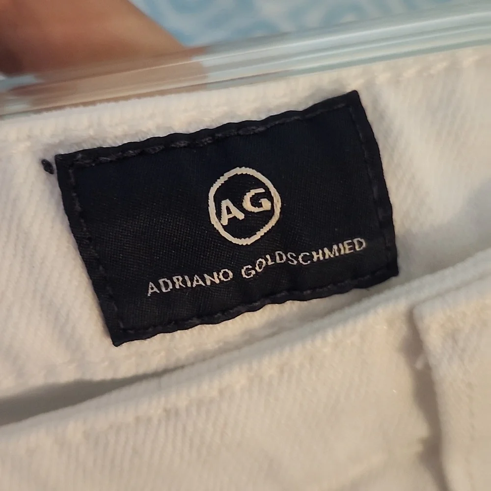 AG The Prima Mid Rise White Cigarette leg Stretch Jeans | Size 31 - Picture 6 of 9
